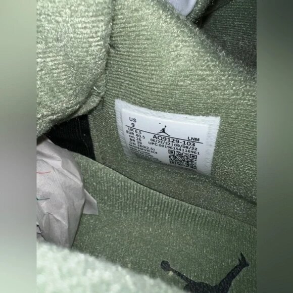 Jordan 4 (Seafoam) Size 9W-7.5M - Picture 7 of 9